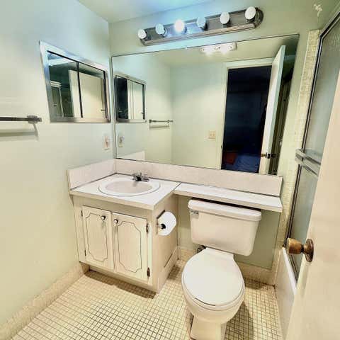Tiny photo for 122 Oakridge I, Deerfield Beach, FL 33442 (MLS # R11159471)