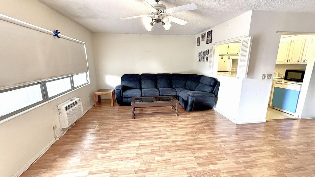 Photo of 122 Oakridge I, Deerfield Beach, FL 33442 (MLS # R11159471)