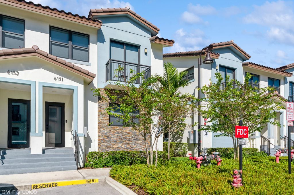 Photo of 6151 SW 36th Court #25, Miramar, FL 33023 (MLS # B26009164)