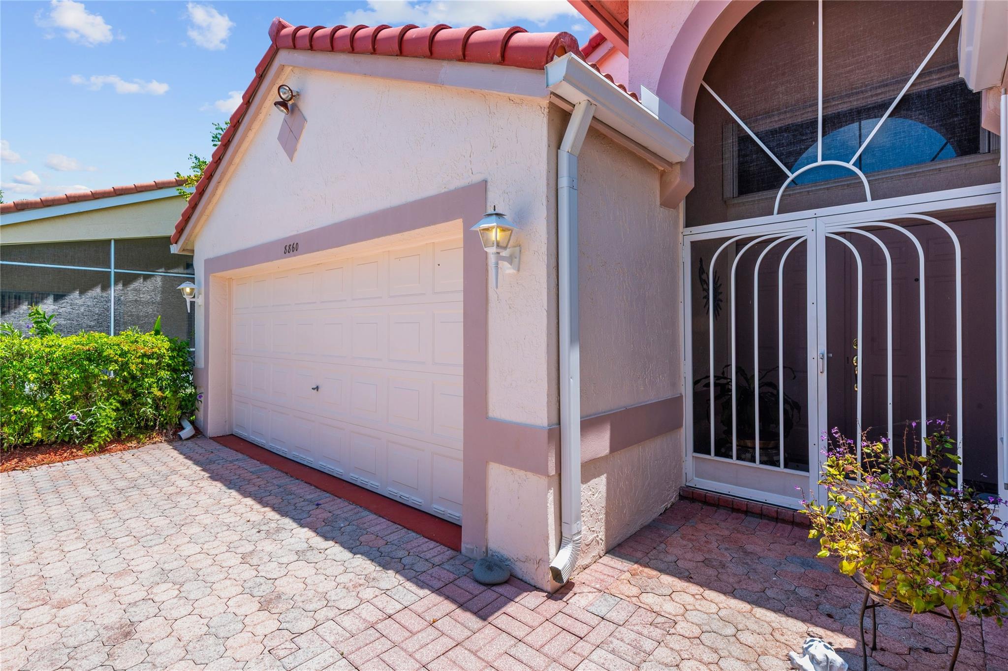 8860 Harrods Dr