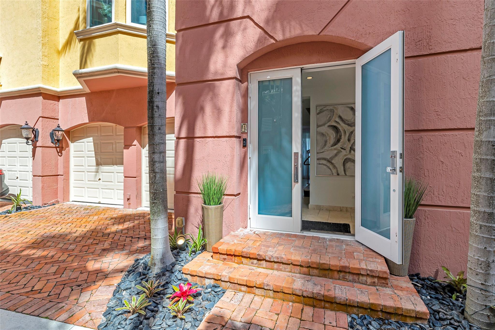 The Palms Townhouse Condo - Residential