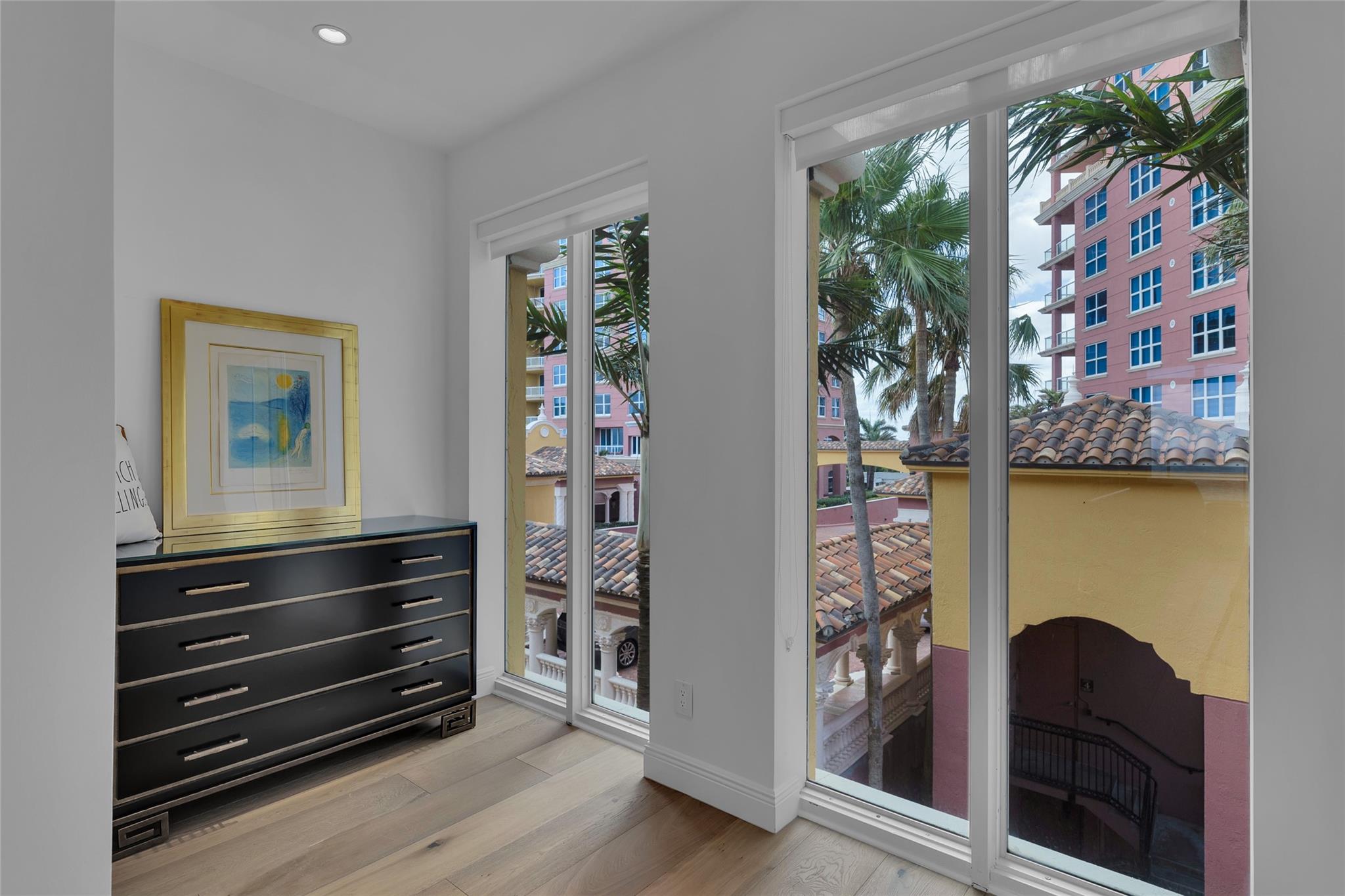 The Palms Townhouse Condo - Residential