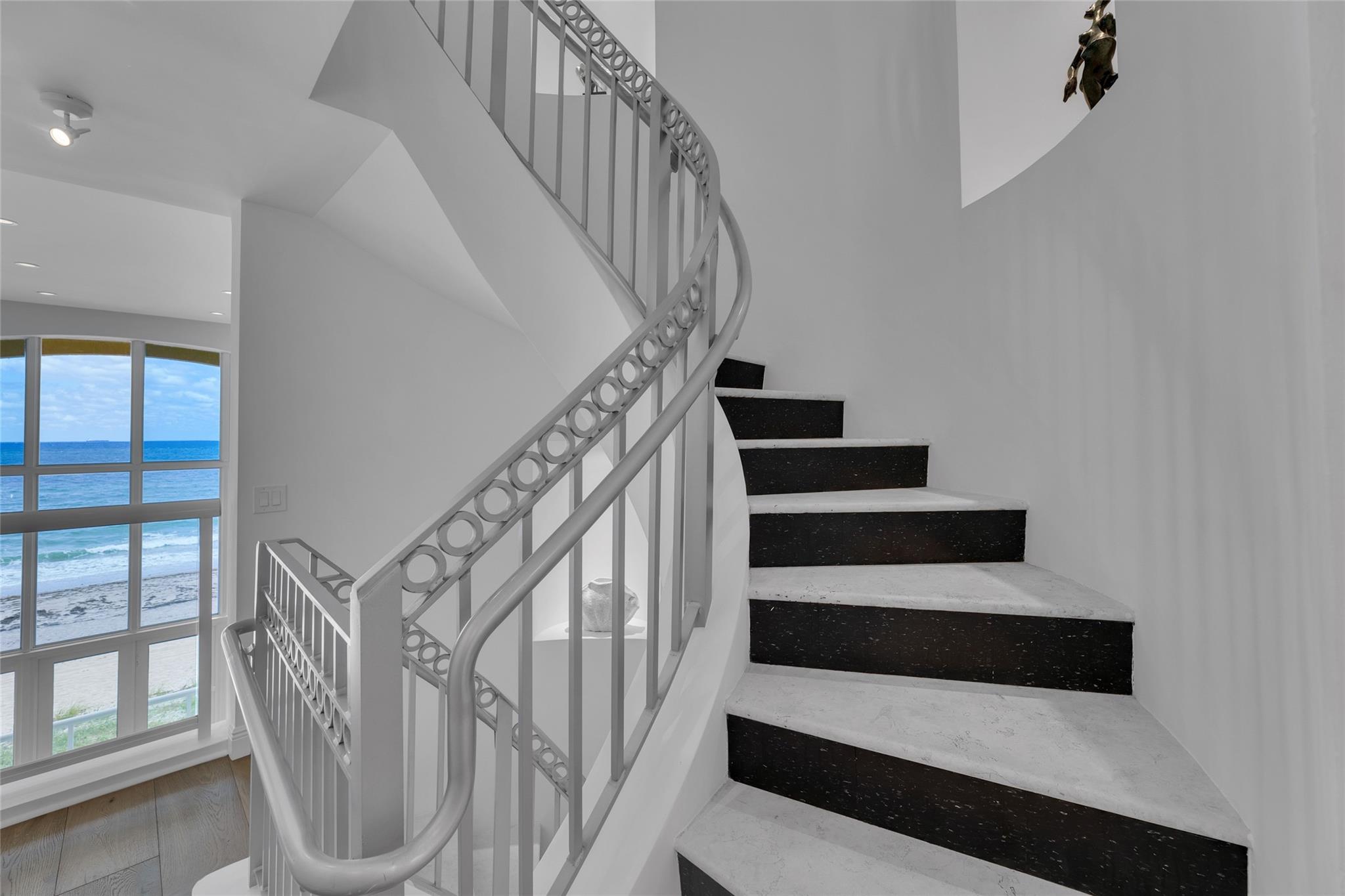 The Palms Townhouse Condo - Residential