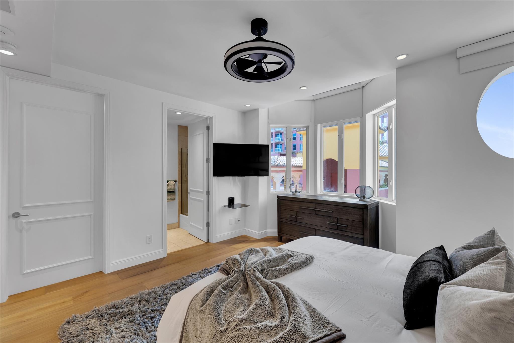 The Palms Townhouse Condo - Residential