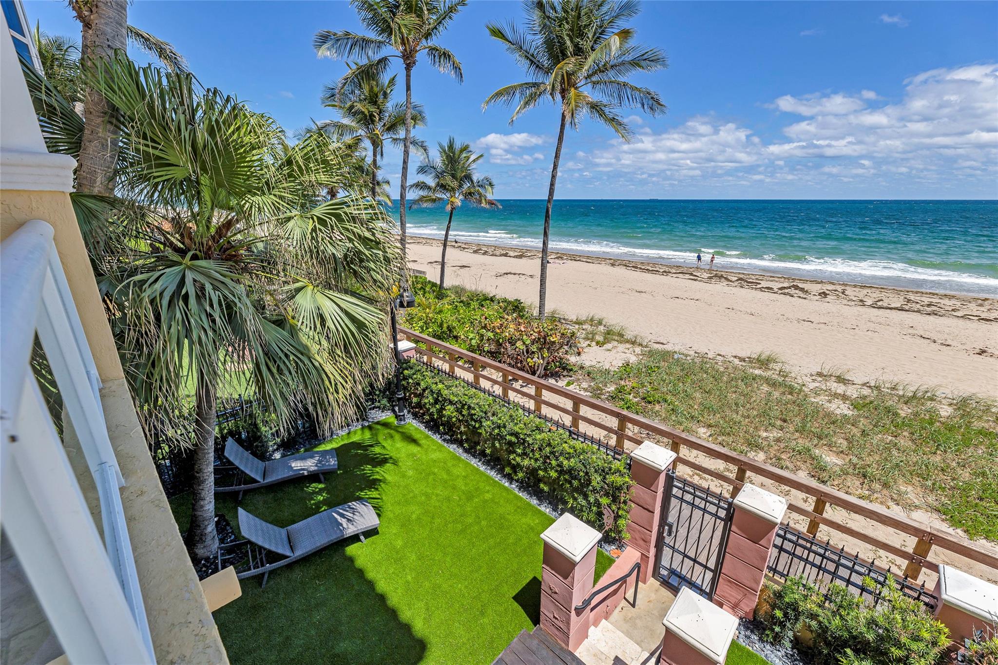 The Palms Townhouse Condo - Residential