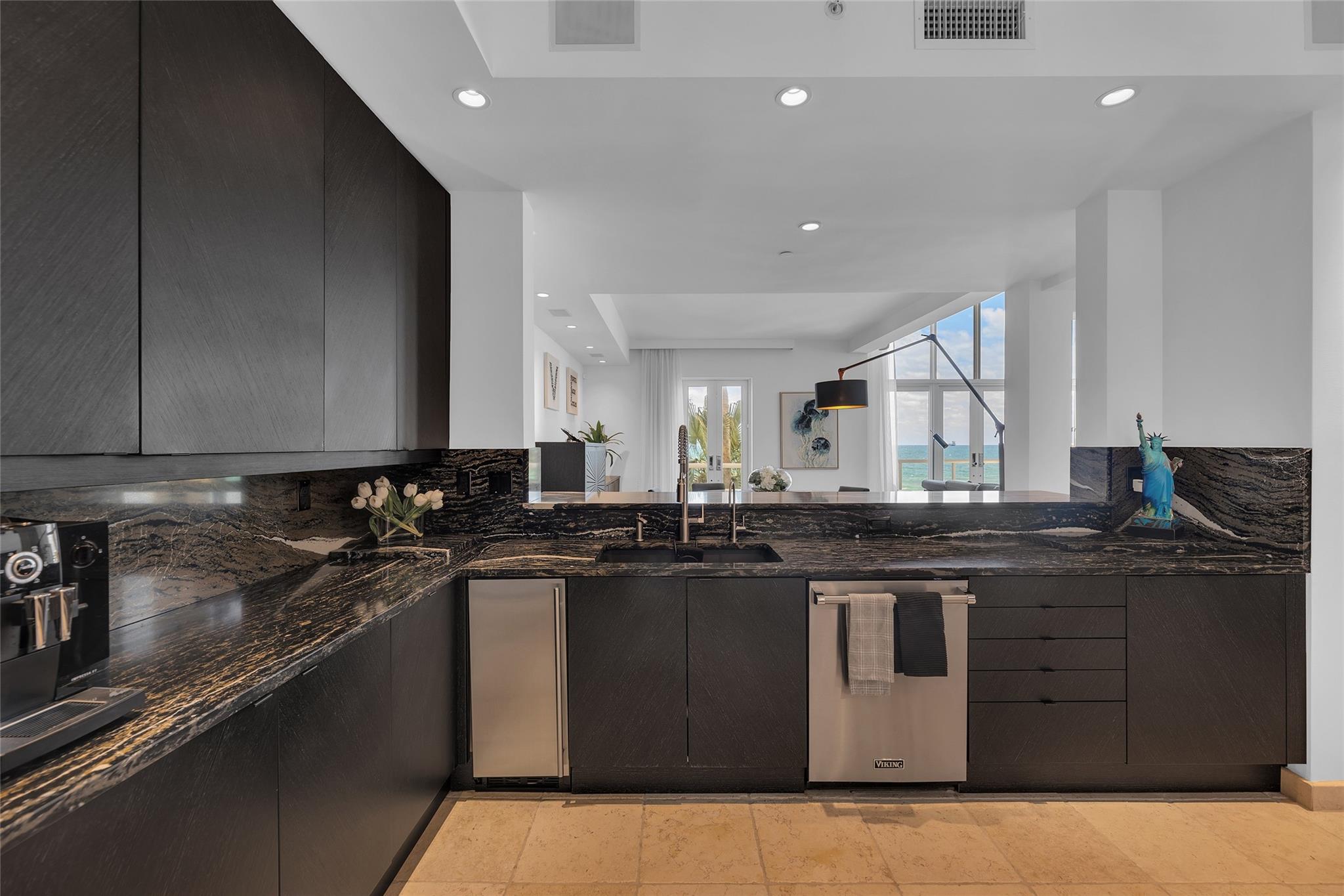 The Palms Townhouse Condo - Residential