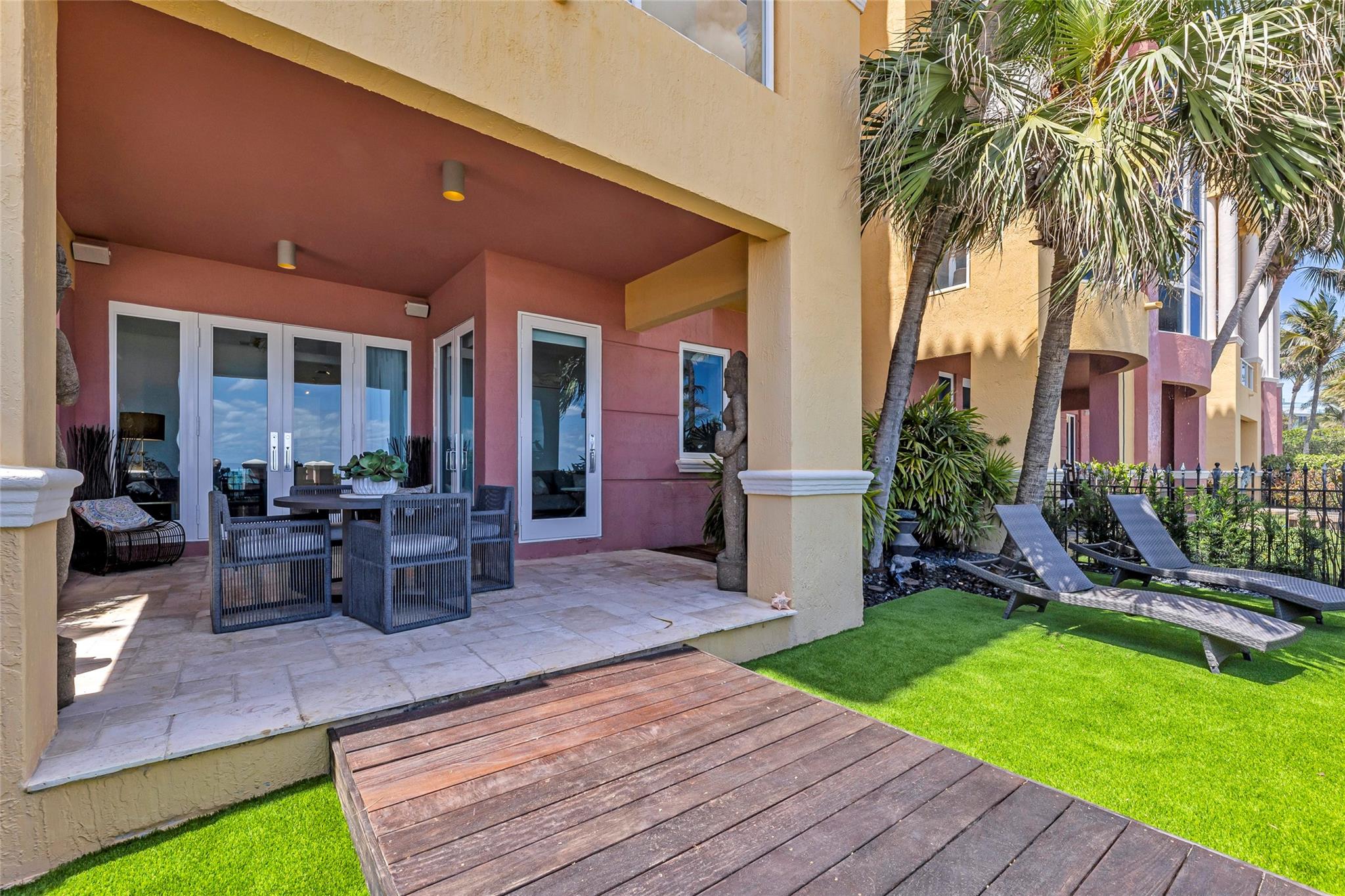 The Palms Townhouse Condo - Residential