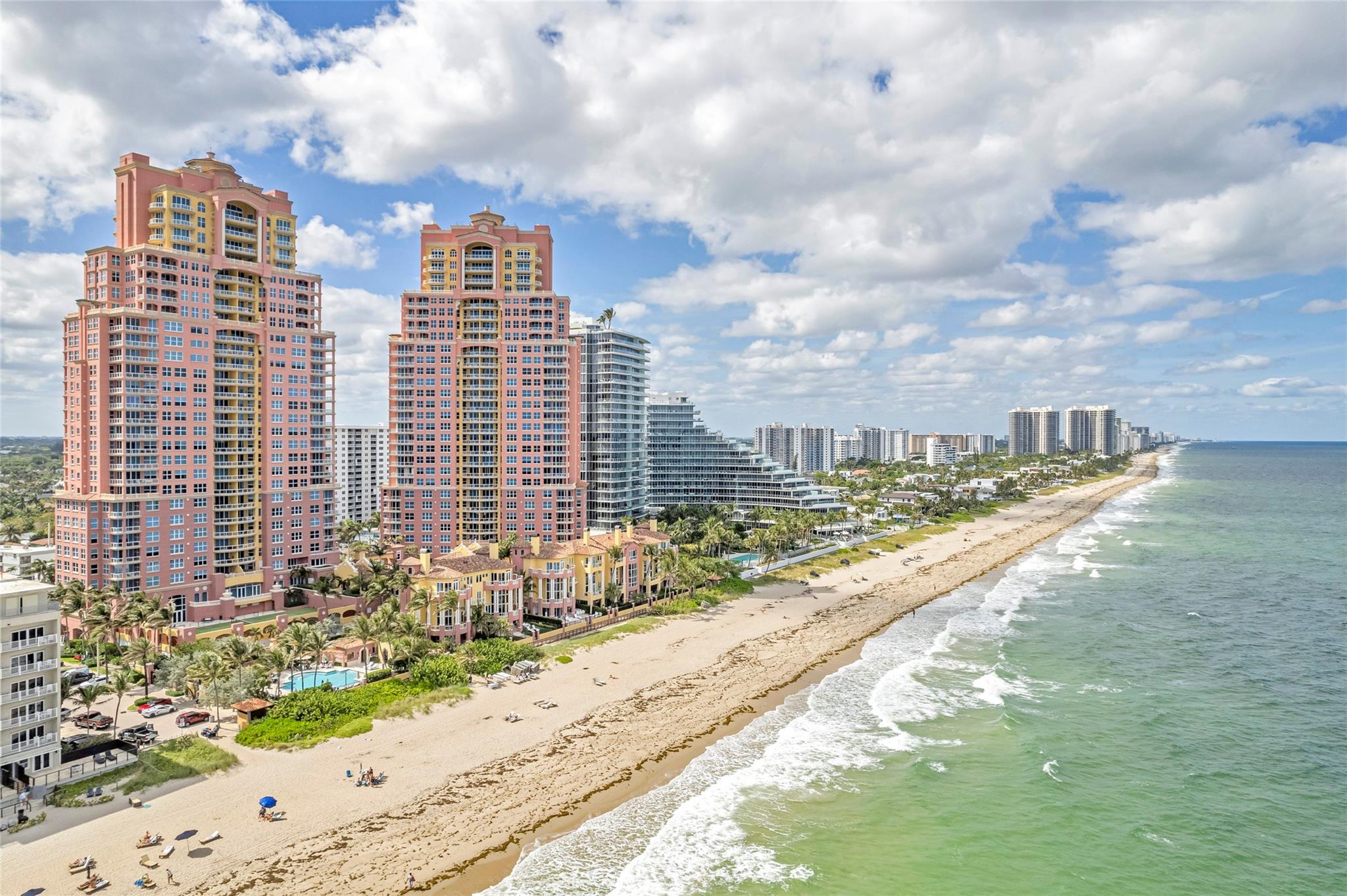 The Palms Townhouse Condo - Residential