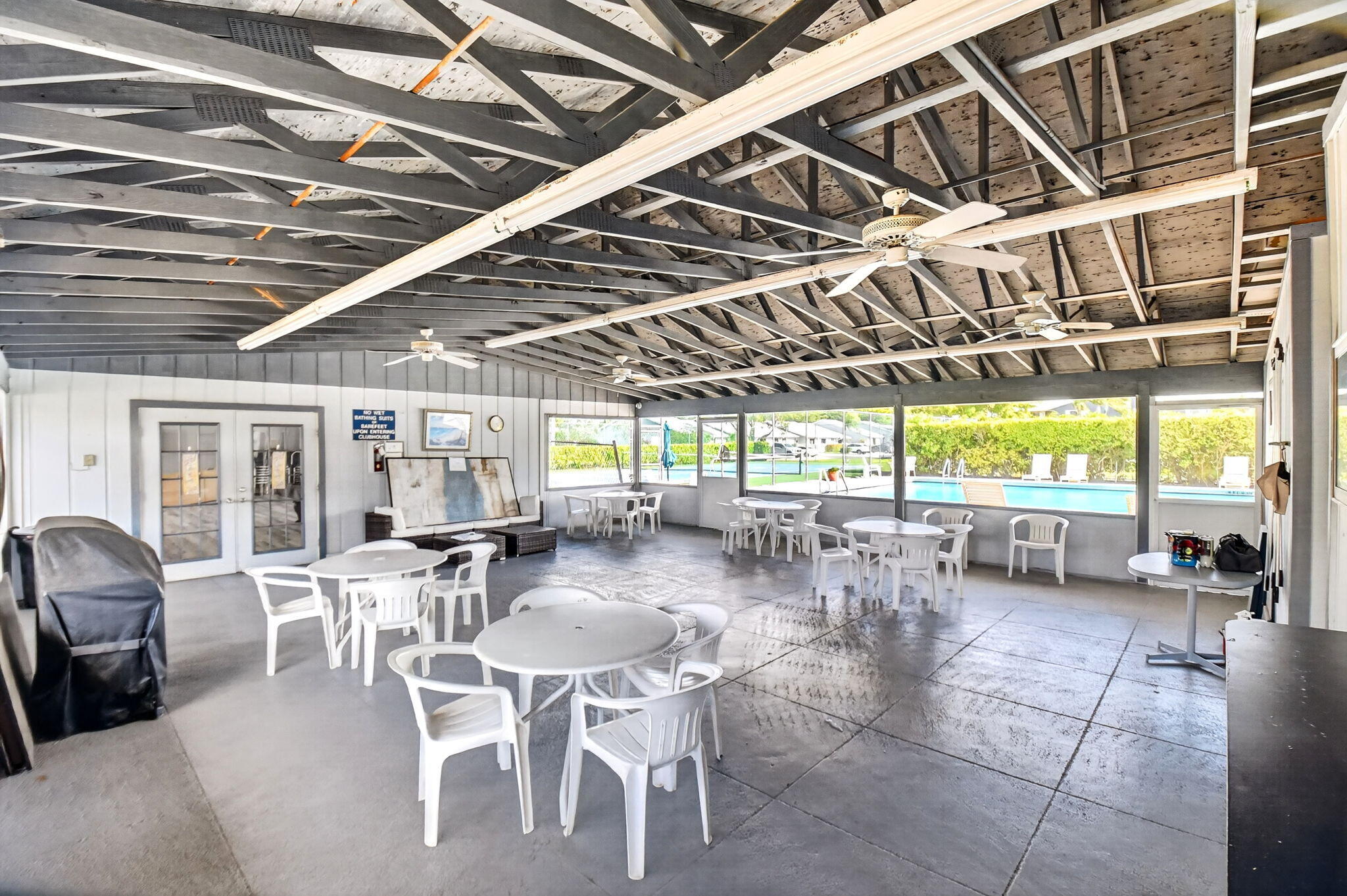 ARBOURS OF THE PALM BEACHES CONDO - Residential