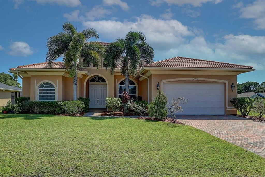 Photo of 6063 NW Winfield Drive, Port Saint Lucie, FL 34986 (MLS # R10739953)
