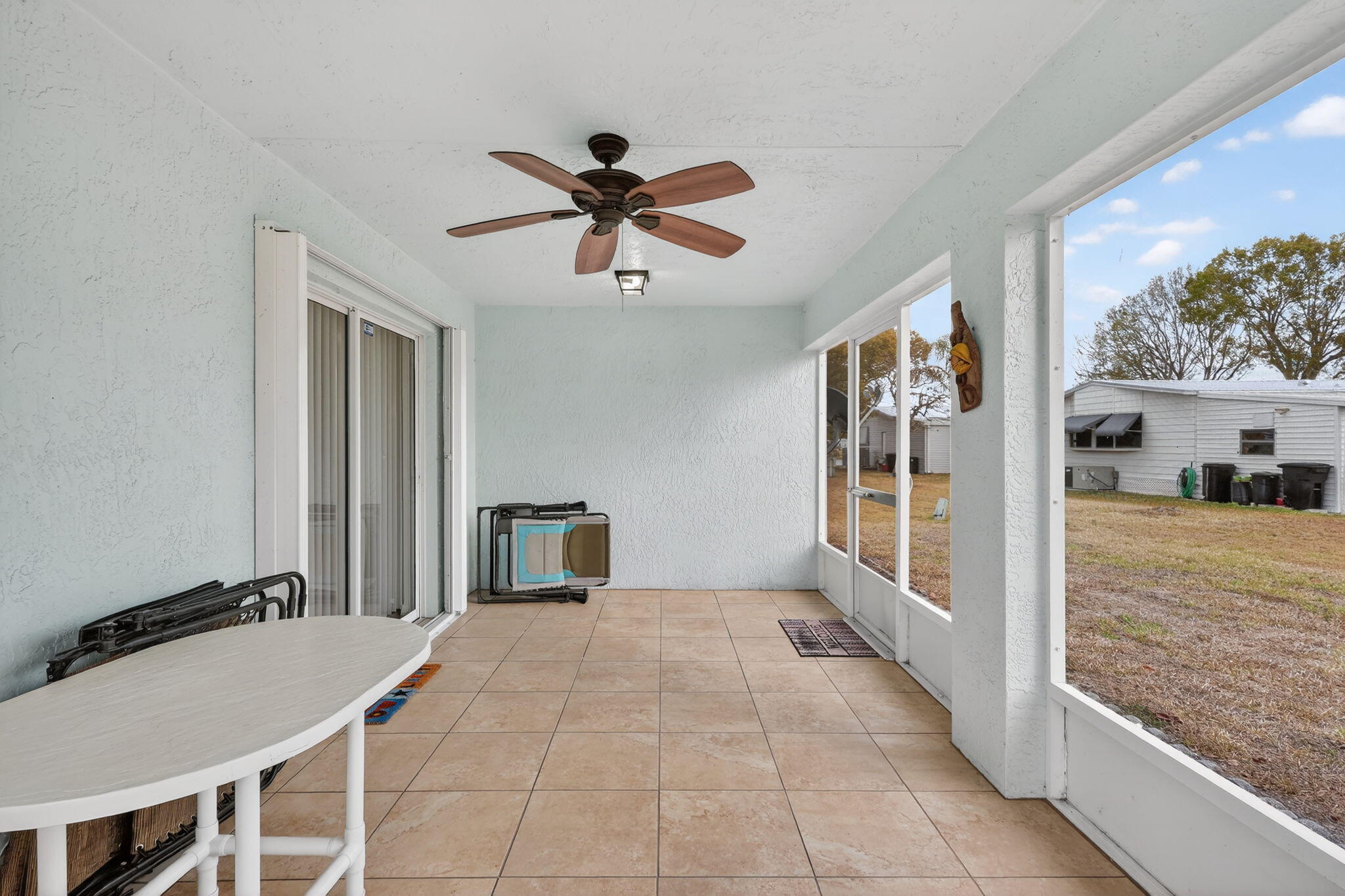 SPANISH LAKES COUNTRY CLUB VILLAGE LEASEHOLD ESTAT - Residential