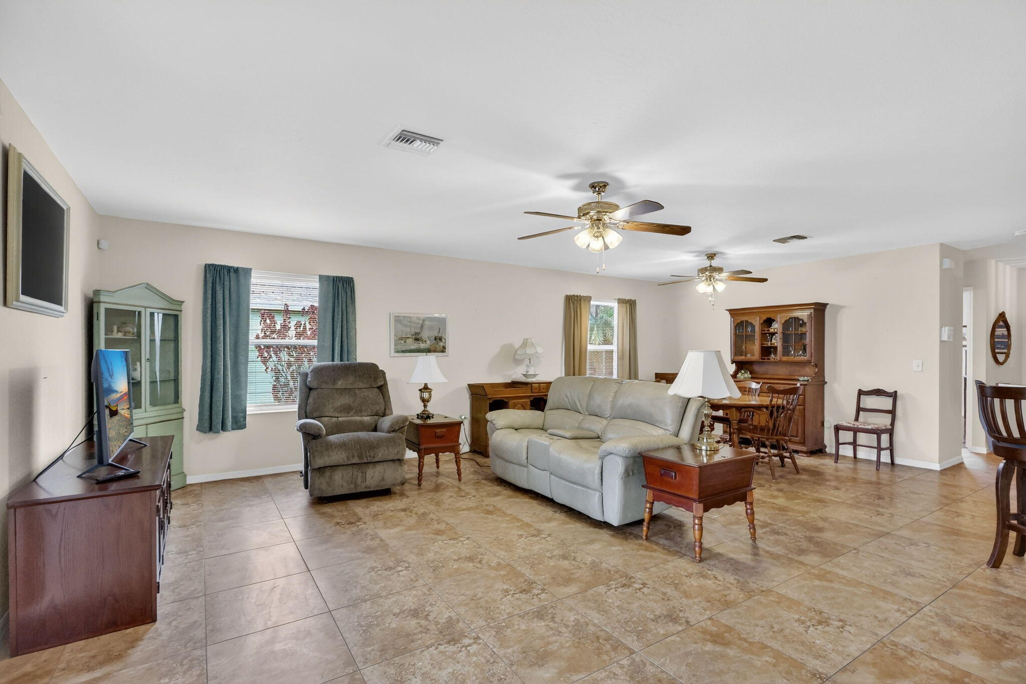 SPANISH LAKES COUNTRY CLUB VILLAGE LEASEHOLD ESTAT - Residential