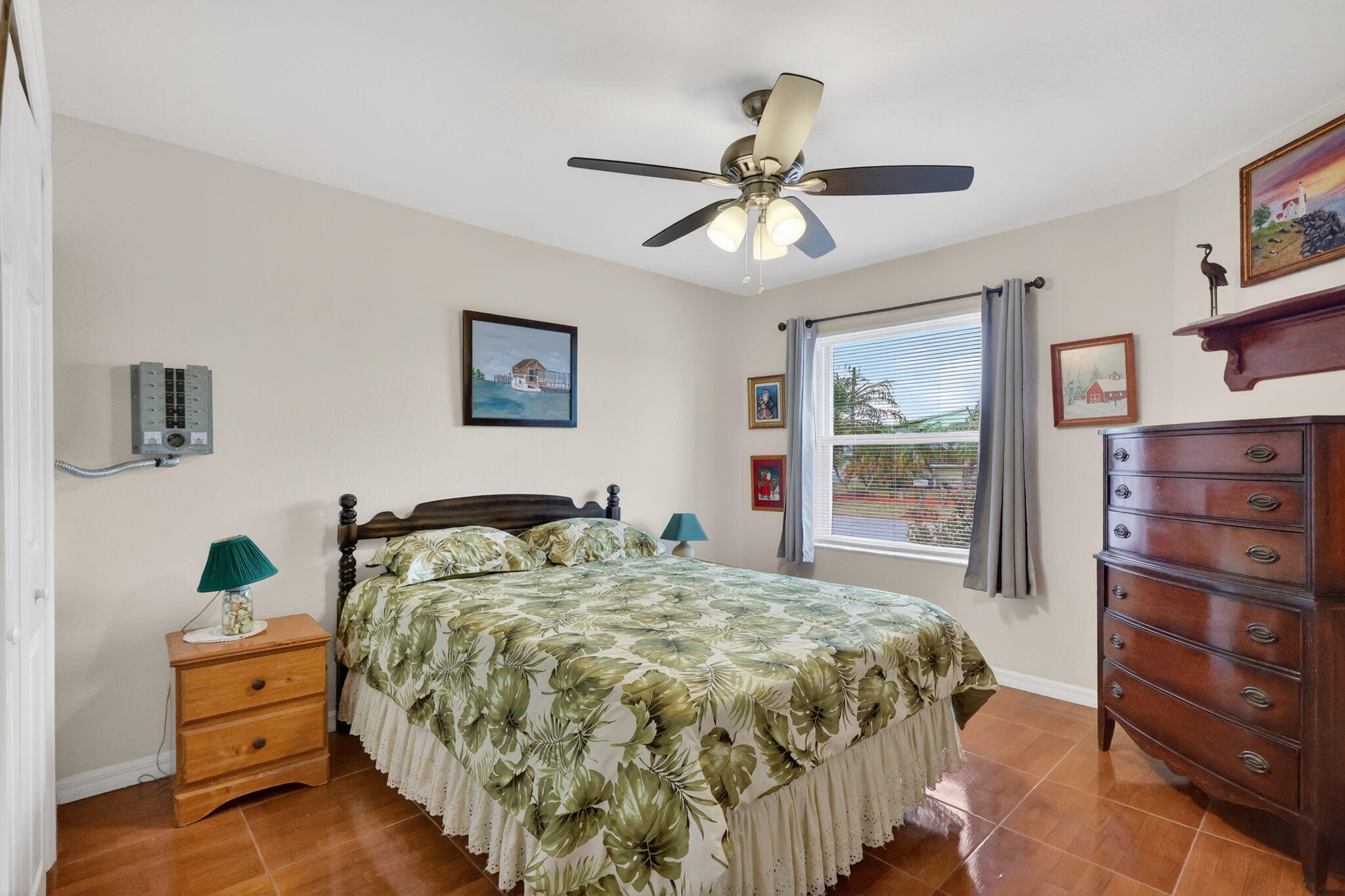 SPANISH LAKES COUNTRY CLUB VILLAGE LEASEHOLD ESTAT - Residential