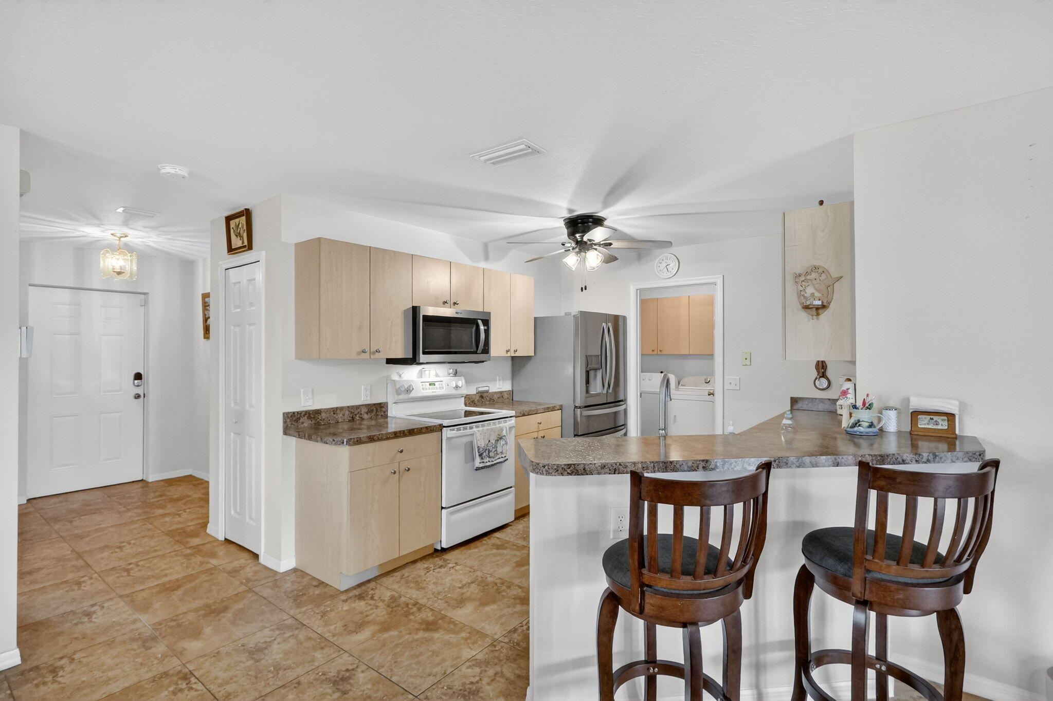 SPANISH LAKES COUNTRY CLUB VILLAGE LEASEHOLD ESTAT - Residential