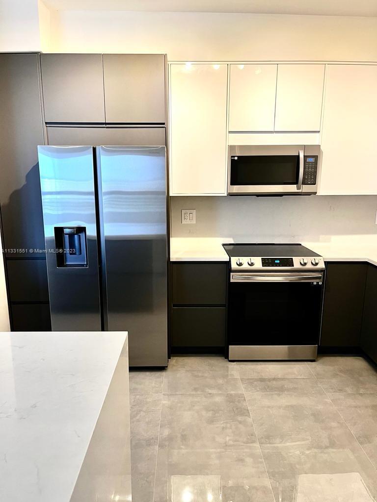 MYSTIC POINTE TOWER 500 C - Residential Lease