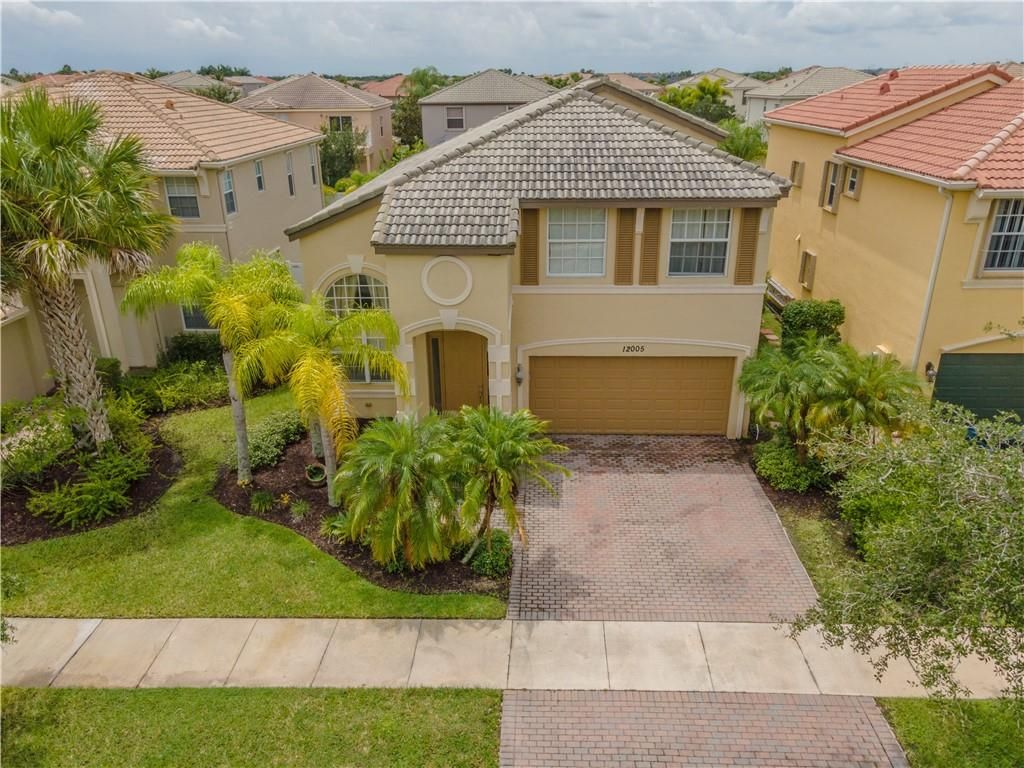 Photo of 12005 SW Bennington Cir, Port Saint Lucie, FL 34987 (MLS # F10295537)