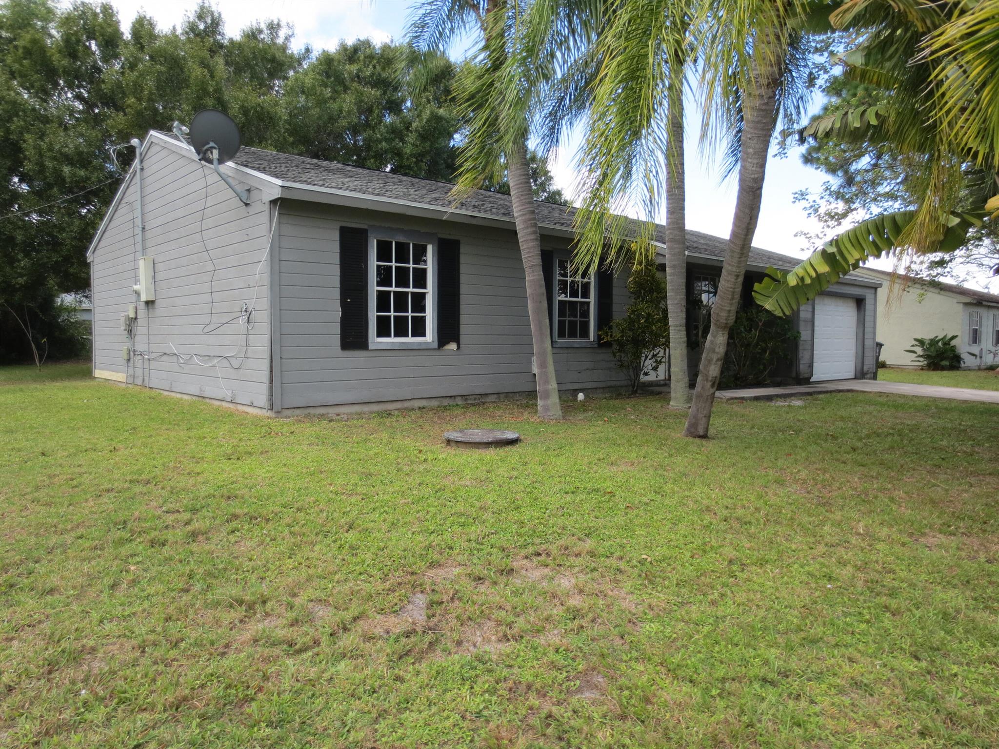 3165 SE East Blackwell Drive