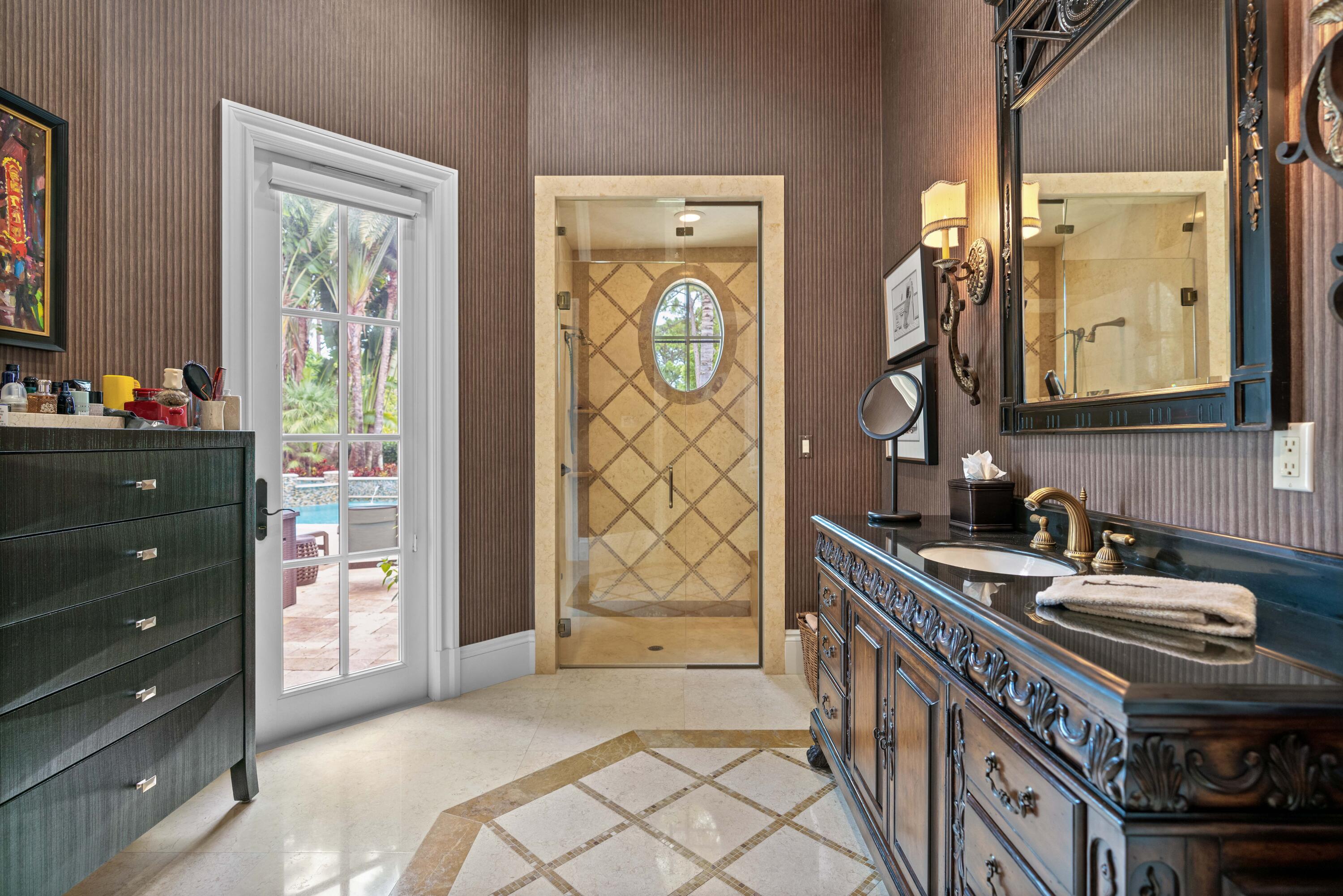 OLD PALM - Residential