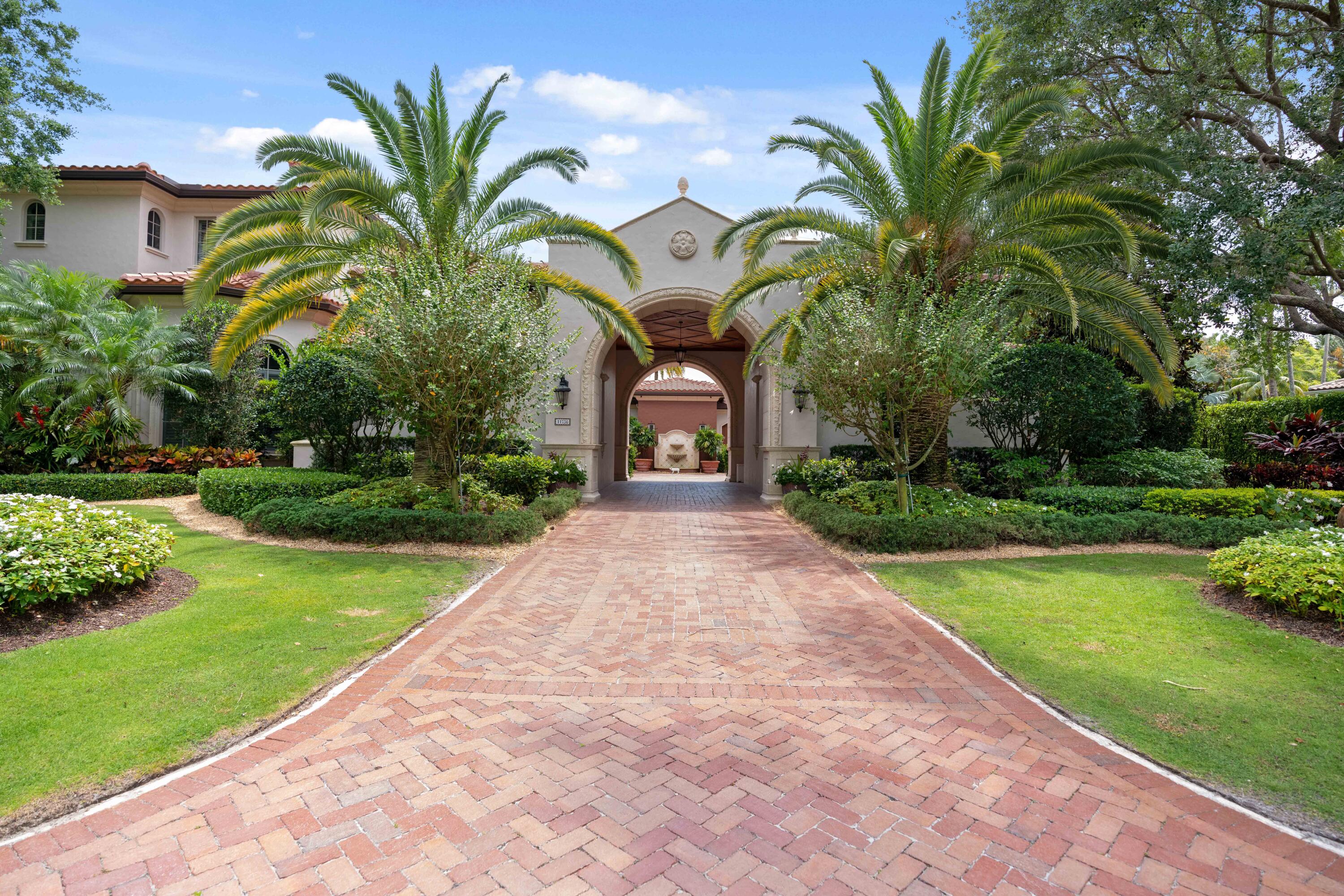 OLD PALM - Residential