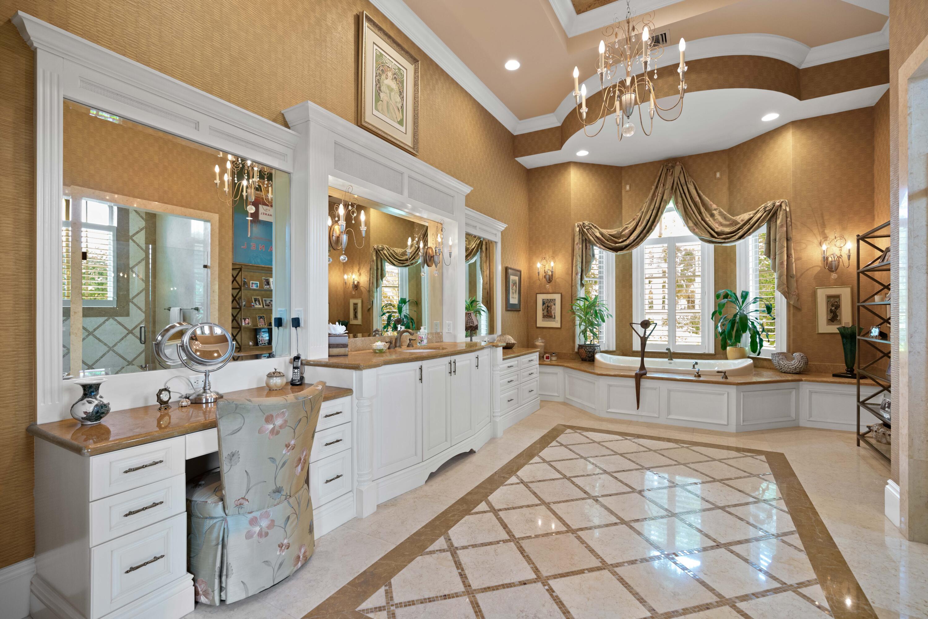 OLD PALM - Residential