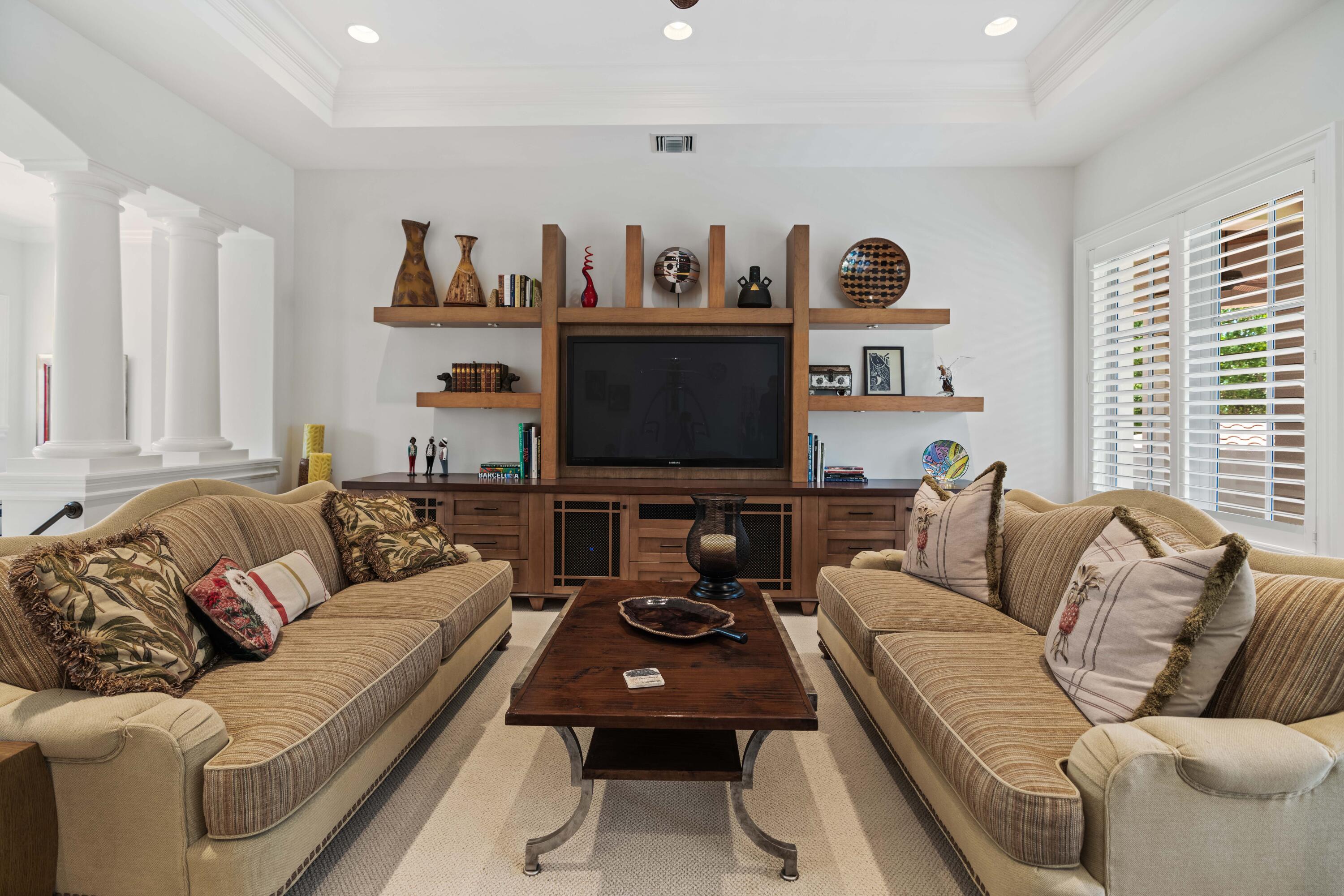 OLD PALM - Residential