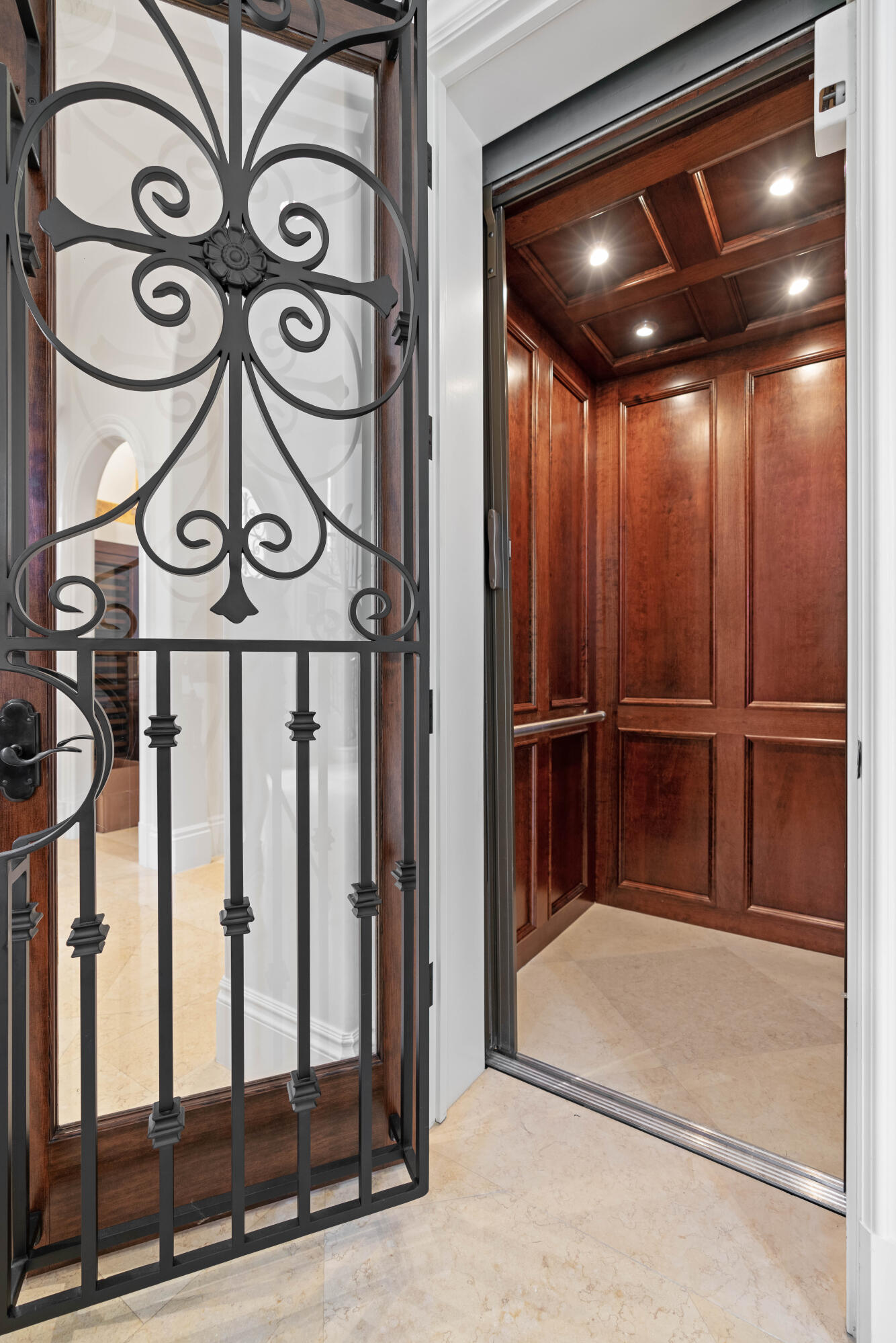 OLD PALM - Residential