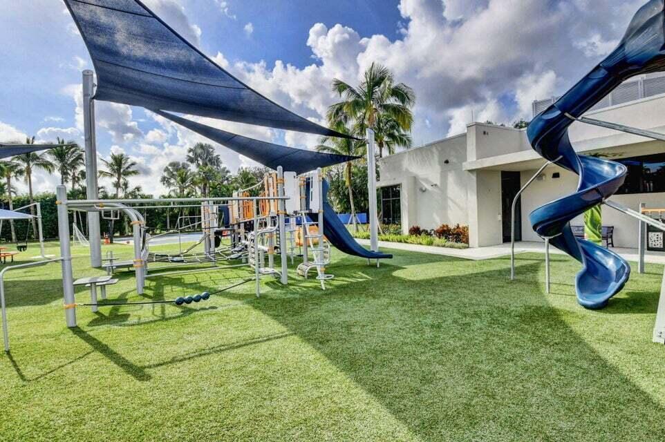 LOS RAYOS DE SOL - Residential