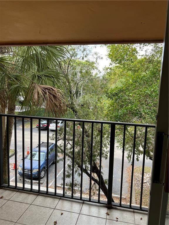 Lakes Of Jacaranda Condo - Residential Lease