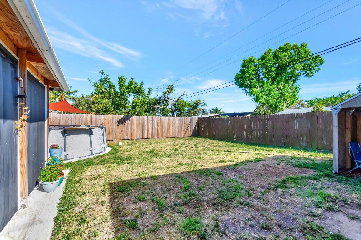 SEMINOLE MANOR 2 - Residential