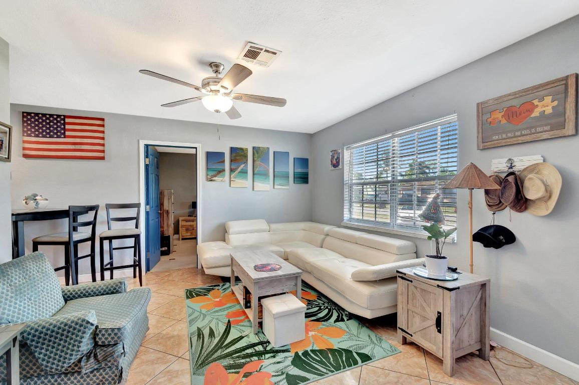 SEMINOLE MANOR 2 - Residential