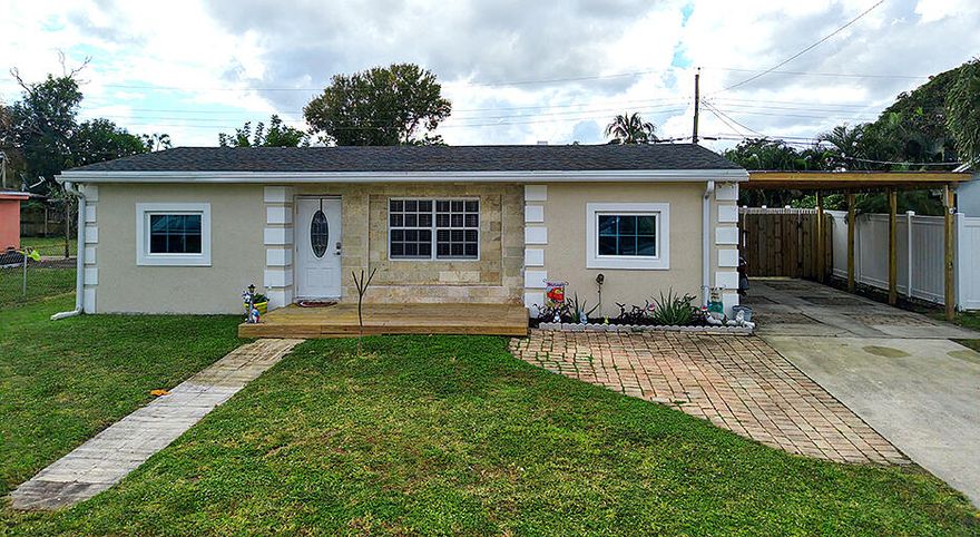 Is there a 3-bed home in Lake Worth with no HOA under $410K? Yes: 3890 Ocala Road in Seminole Manor is now listed at $405,000 and offers solid value, flexibility, and location.

Property Highlights:

*3 bedrooms, 2 full baths

*978 sq ft interior, 6,513 sq ft lot

*CBS construction

*Roof replaced in 2017

*2015 A/C, impact windows (partial)

*Tile flooring throughout

*Split-bedroom floor plan

*Screened patio and fenced yard

*Shed, laundry closet, room to expand

*Exterior Repainted

*Ample parking: carport and long driveway

*No HOA: bring your boat, pets, or build out

*Location Benefits:

*Near I-95, shopping, schools, and Lake Osborne

*Quick drive to Lantana Beach and downtown Lake Worth

*Move In Ready