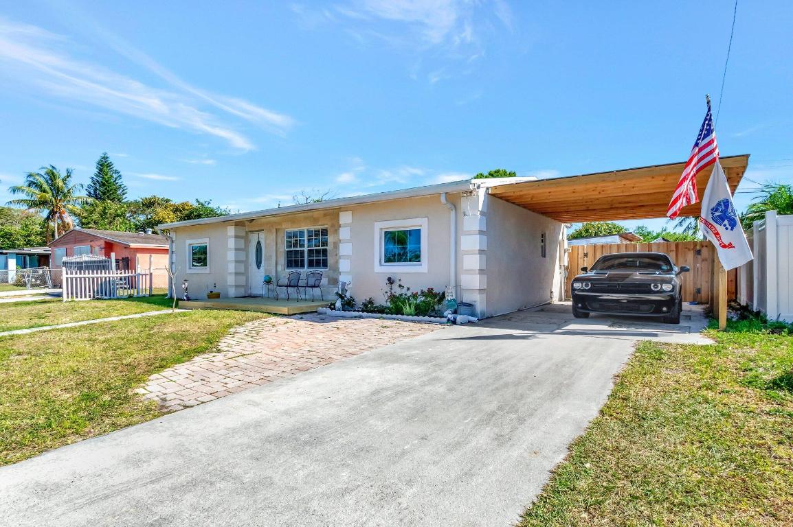 SEMINOLE MANOR 2 - Residential