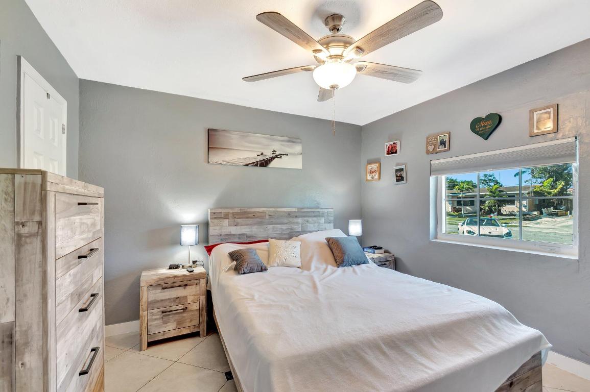 SEMINOLE MANOR 2 - Residential