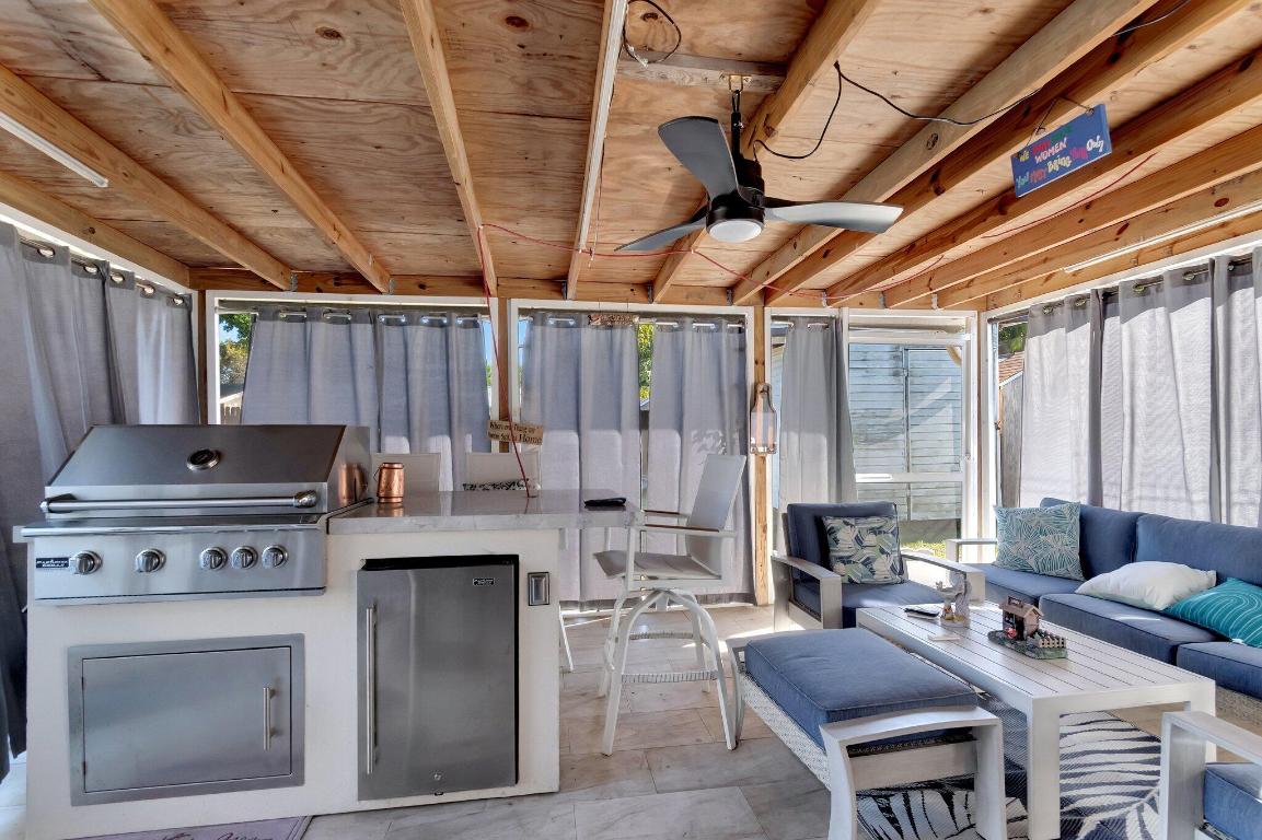 SEMINOLE MANOR 2 - Residential