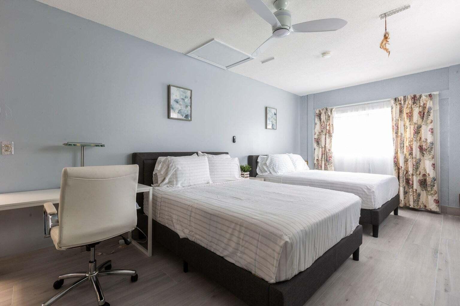 PALM BEACH GARDENS ESTATES - Residential Lease