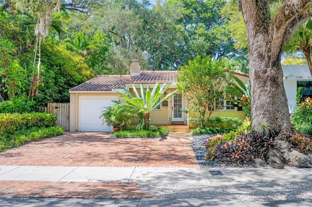 Photo of 1617 SE 2nd Street, Fort Lauderdale, FL 33301 (MLS # F10514002)