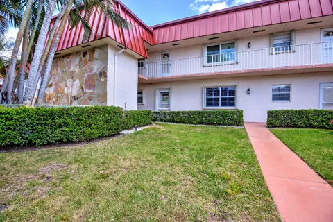 12014 Greenway Circle S Unit 106, Royal Palm Beach, FL MLS: R11068168