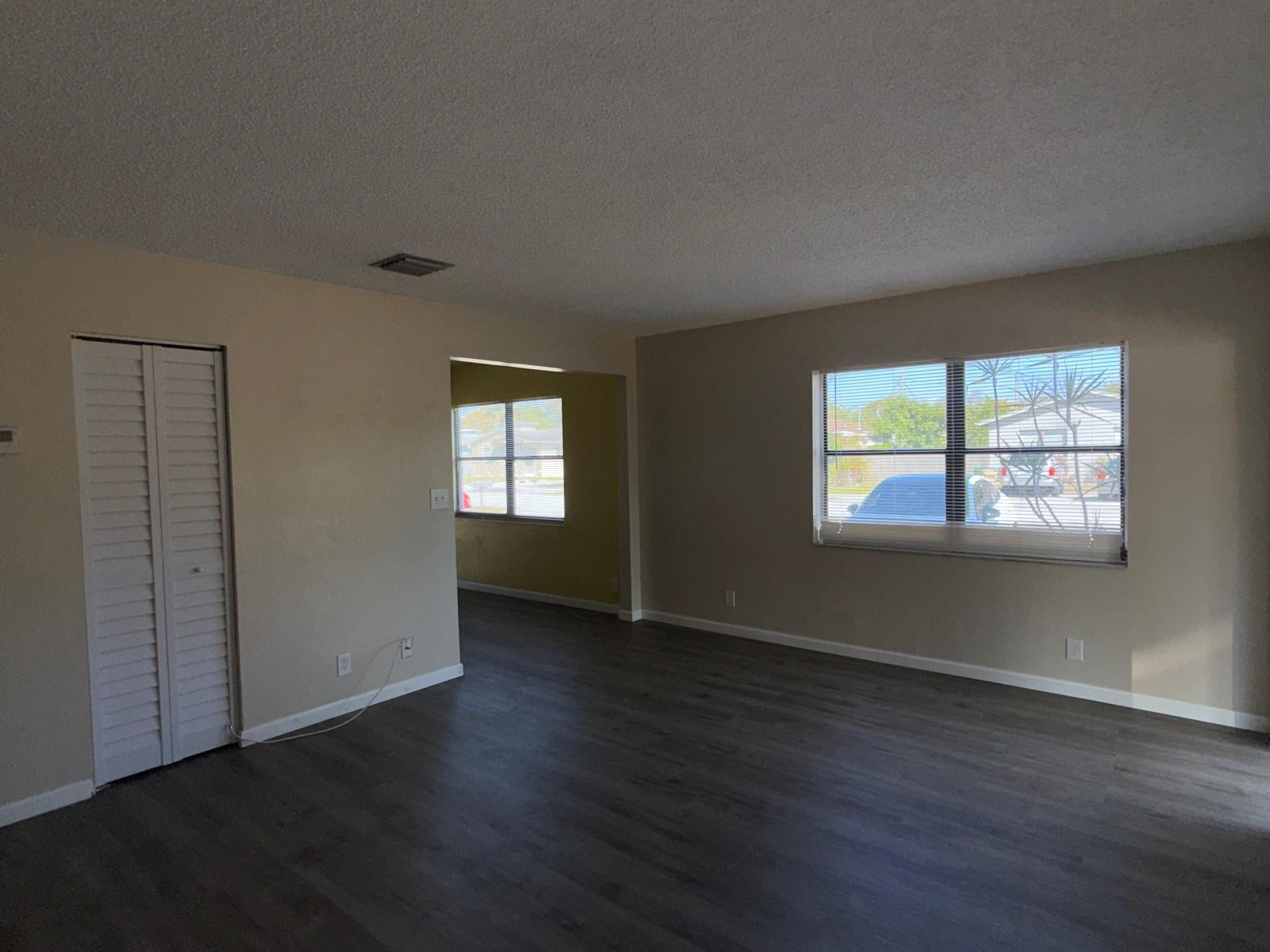 DAVIE HEIGHTS EXTENSION 1 - Residential Lease