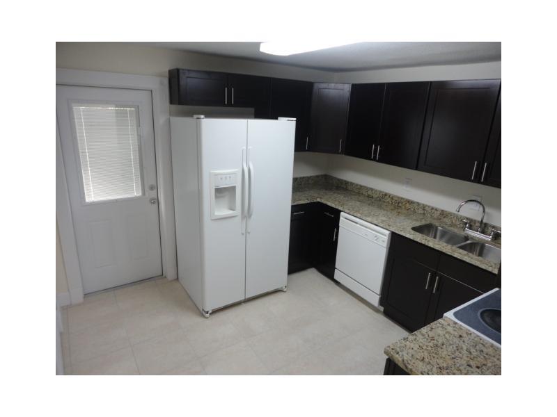 MIAMI GARDENS ESTATES - Residential Lease