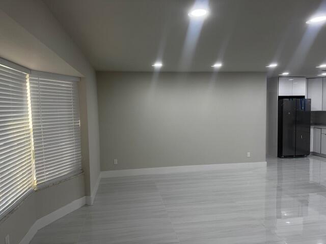 PALM BEACH SQUARE UNIT 6 - Residential