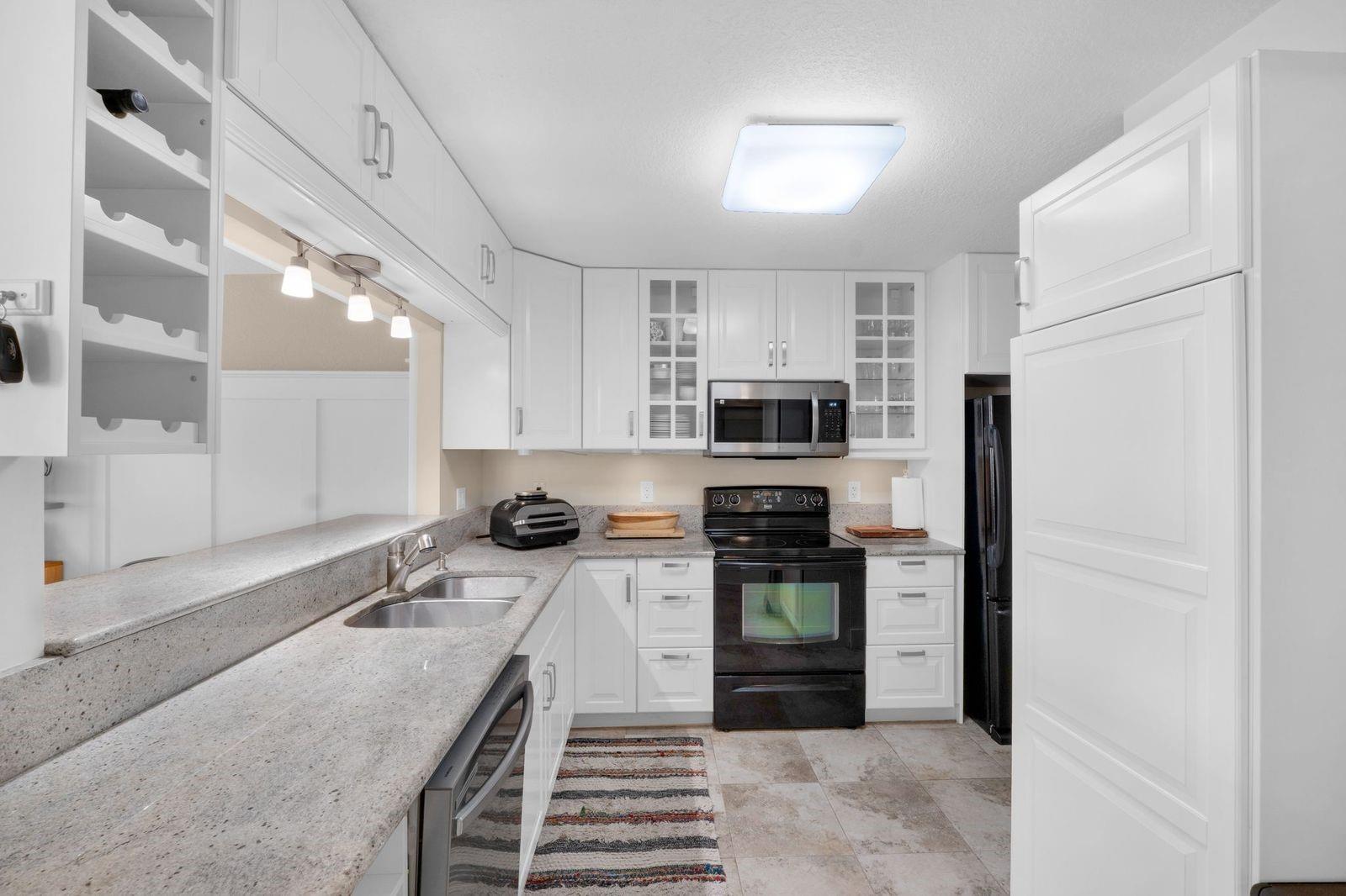 Poinciana #12 Pine Island - Residential Lease