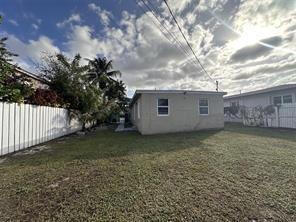 COLLEGE TRACT - Residential Lease