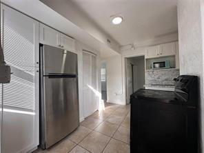 COLLEGE TRACT - Residential Lease