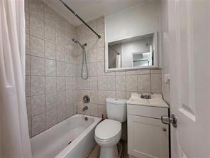 COLLEGE TRACT - Residential Lease