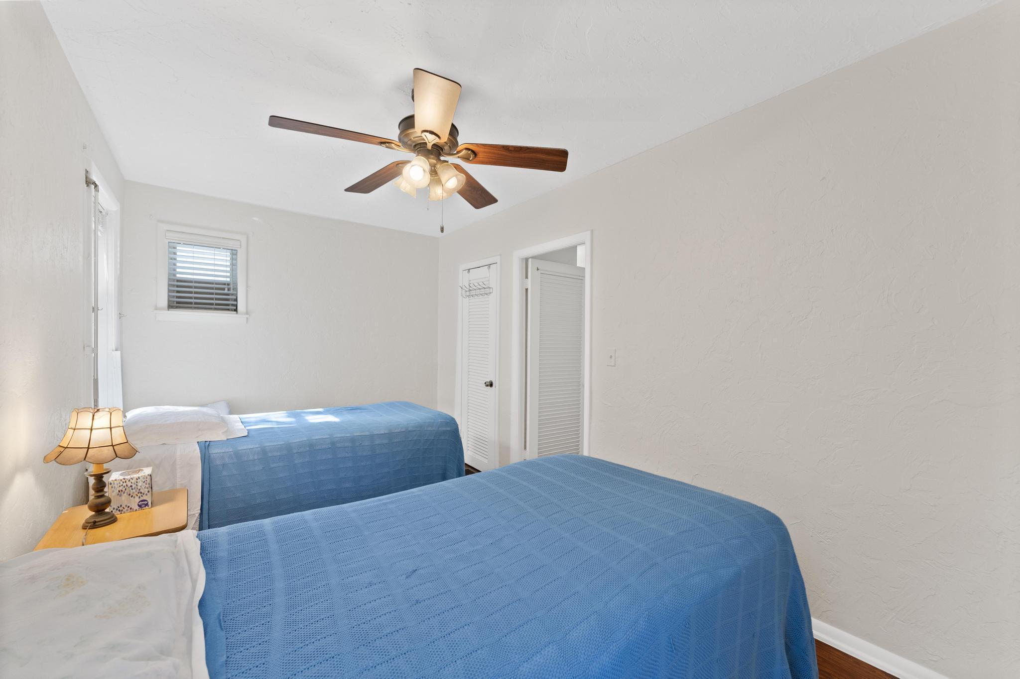 LAKE WORTH TOWN OF - Residential Lease