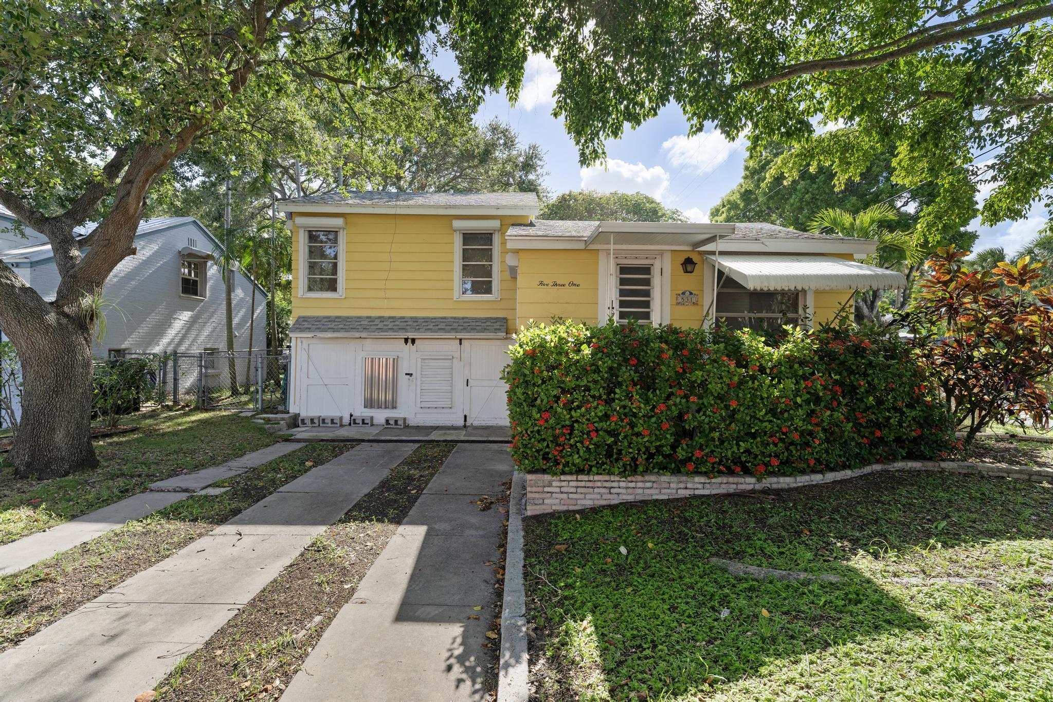 LAKE WORTH TOWN OF - Residential Lease