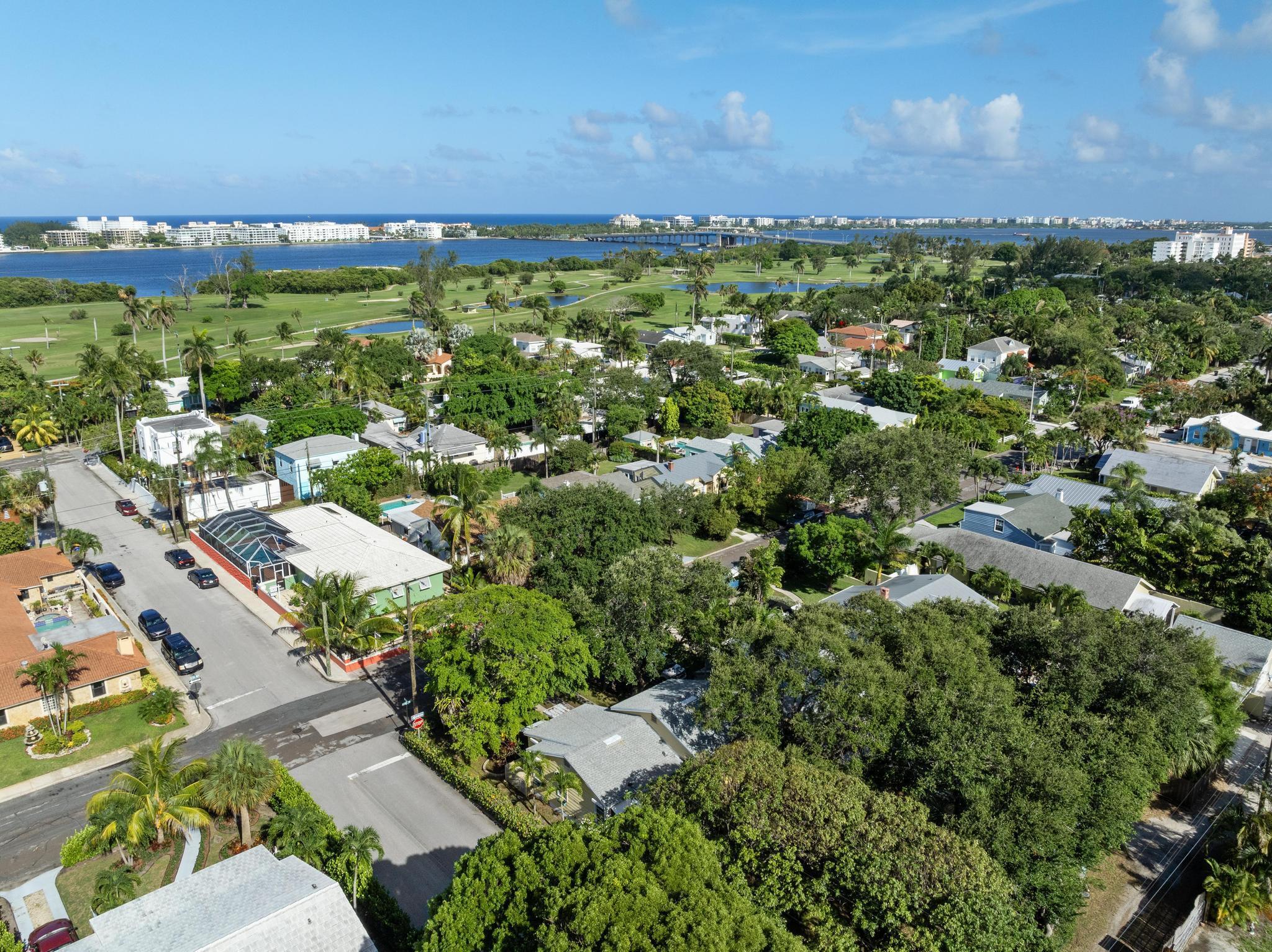 LAKE WORTH TOWN OF - Residential Lease