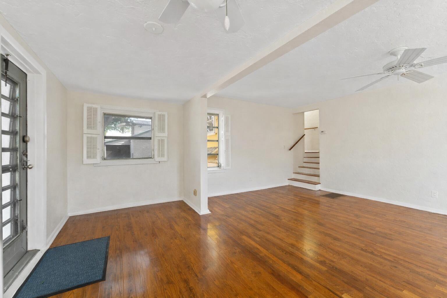 LAKE WORTH TOWN OF - Residential Lease