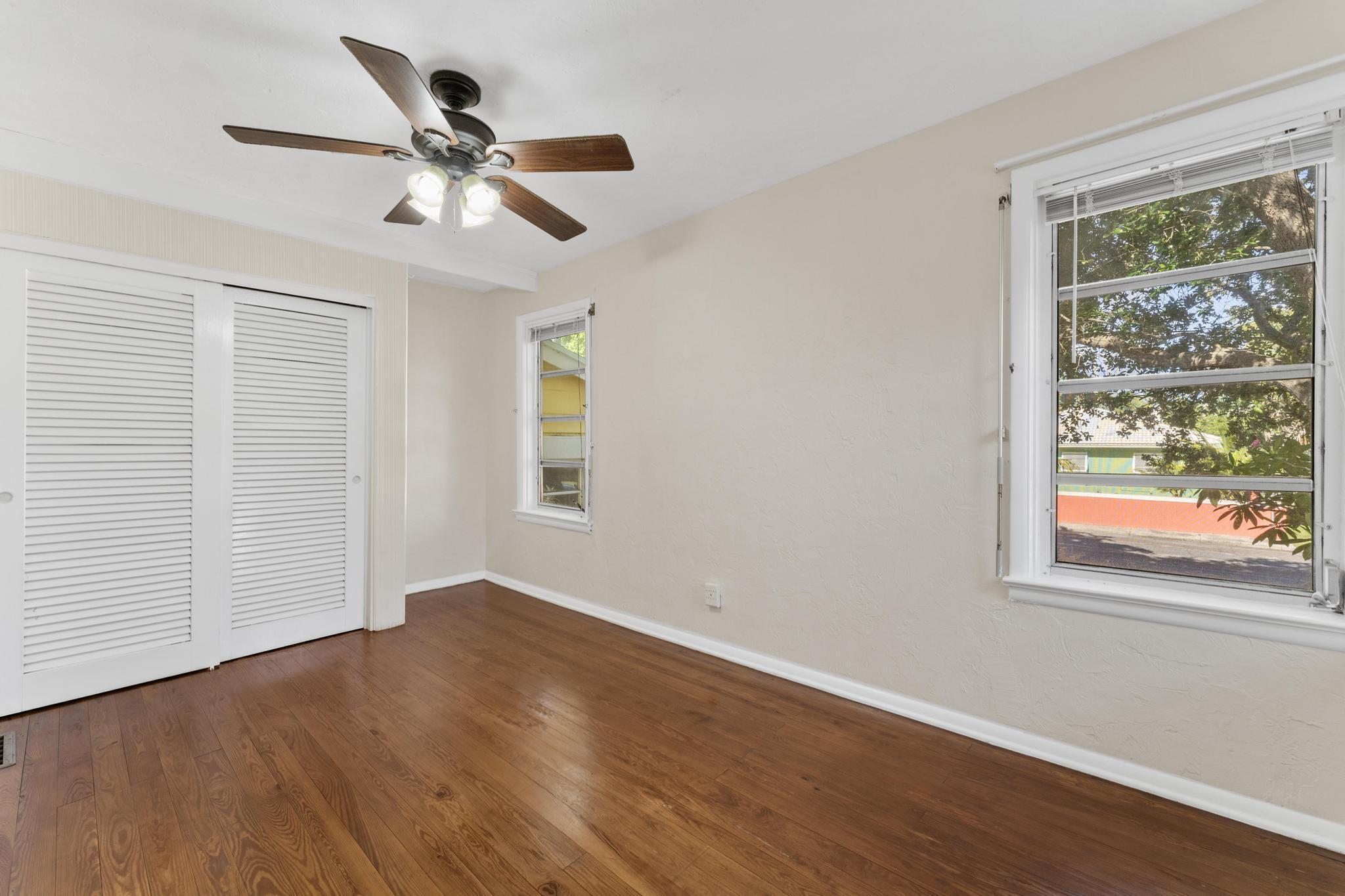 LAKE WORTH TOWN OF - Residential Lease