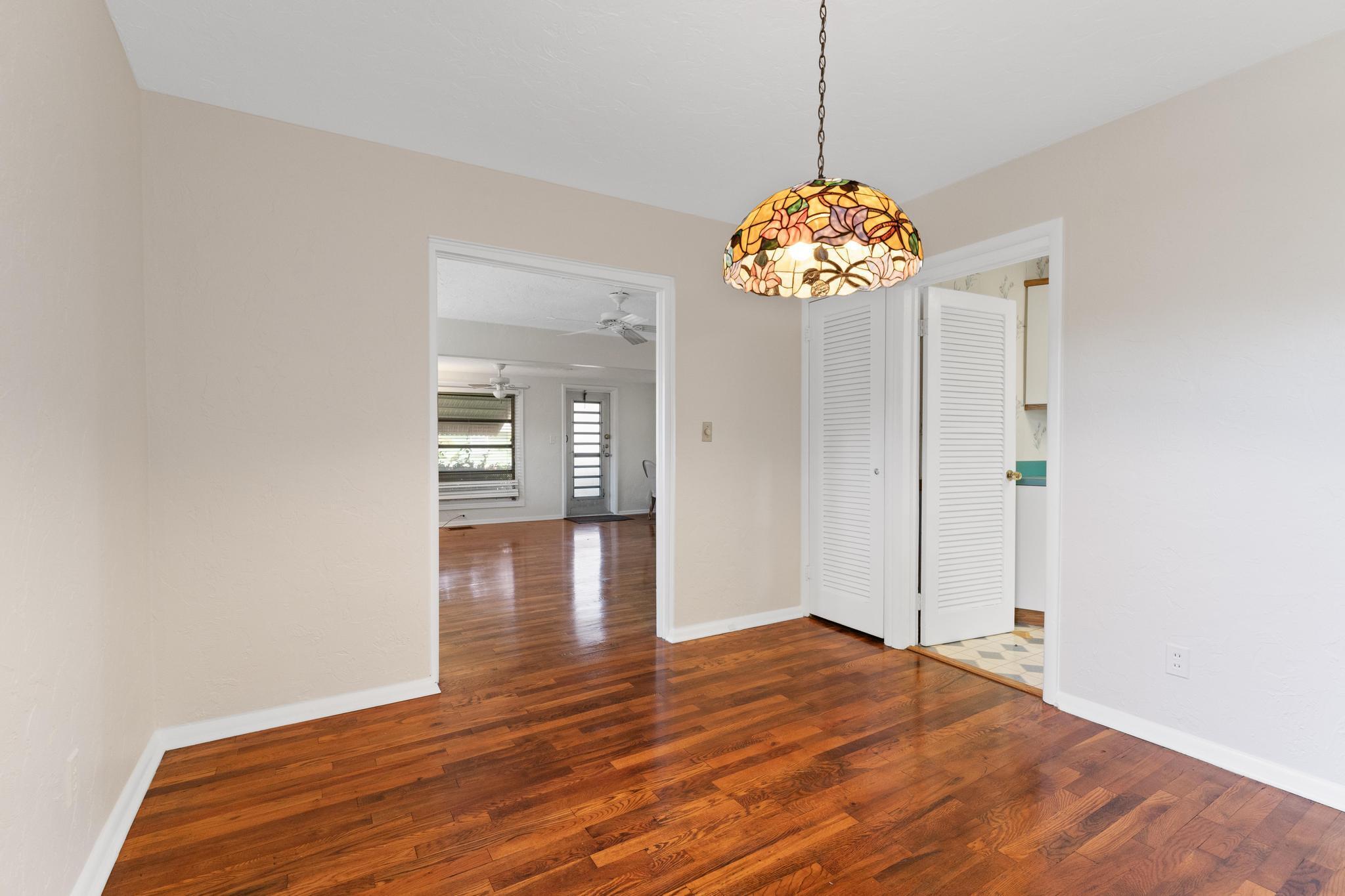 LAKE WORTH TOWN OF - Residential Lease